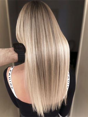 Păr vopsit ombré, șuvițe blond. 10 Par vopsit ombre suvite blond2